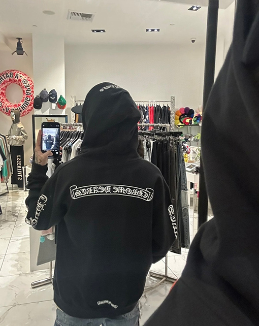 クロムハーツスーパーコピー クラシックなスクロールプリントのジップアップスウェットシャツ