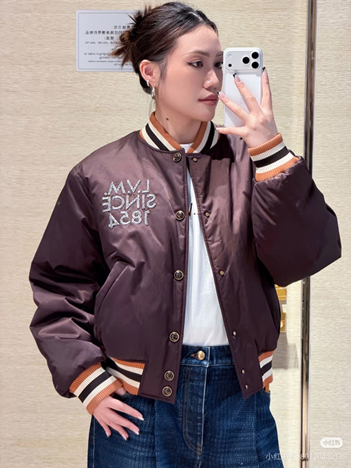 ルイヴィトン L.V.M SINCE 1854 装飾の付きフライトジャケット
