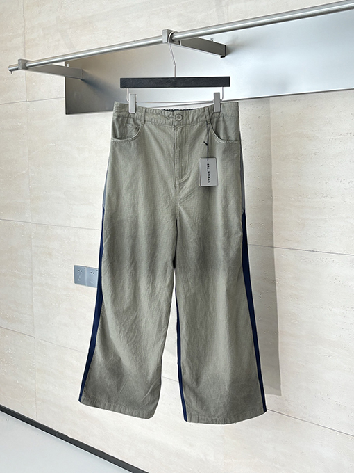 バレンシアガスーパーコピー BALENCIAGA カラーブロックのパンツ