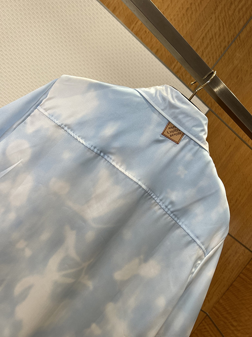 ルイヴィトン タイダイ染めのグラデーションカラー付き半袖シャツ