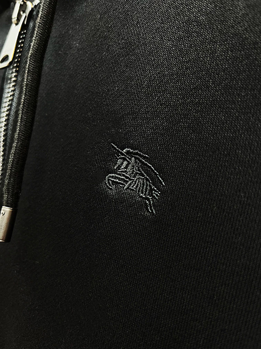 バーバリーコピー チェック柄の刺繍入り馬柄フード付きスウェットジャケット