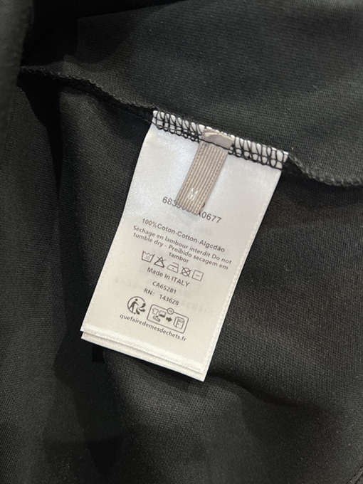 ディオール IN COLD BLOOD TRUMAN C ROTE DIOR 文字ロゴ刺繍プリント入りクルーネック半袖Tシャツ