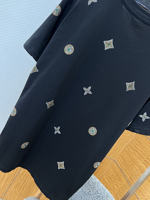ルイヴィトンコピー LV 花柄ラインストーン付きクルーネック半袖Tシャツ