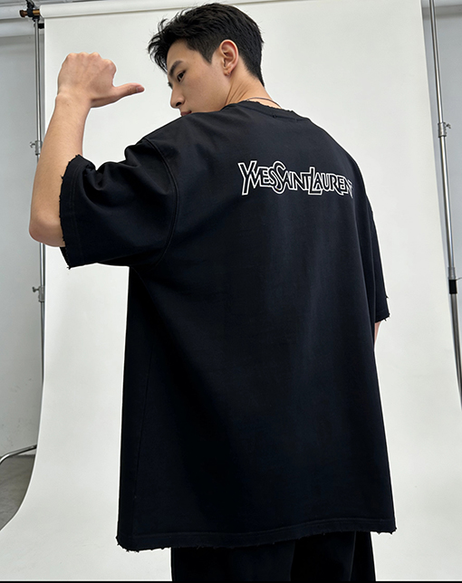 サンローランコピー Saint Laurent 文字ロゴプリントの半袖Tシャツ