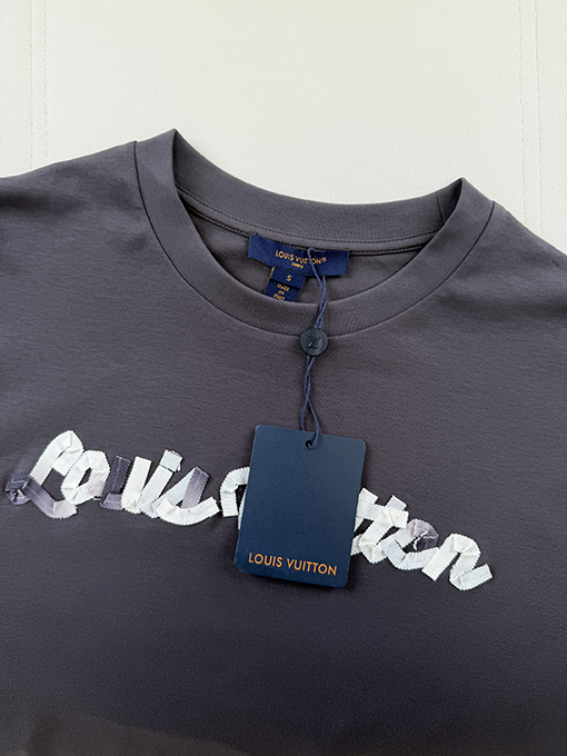 ルイヴィトン グラデーションリボンマニュアル刺繍半袖Tシャツ