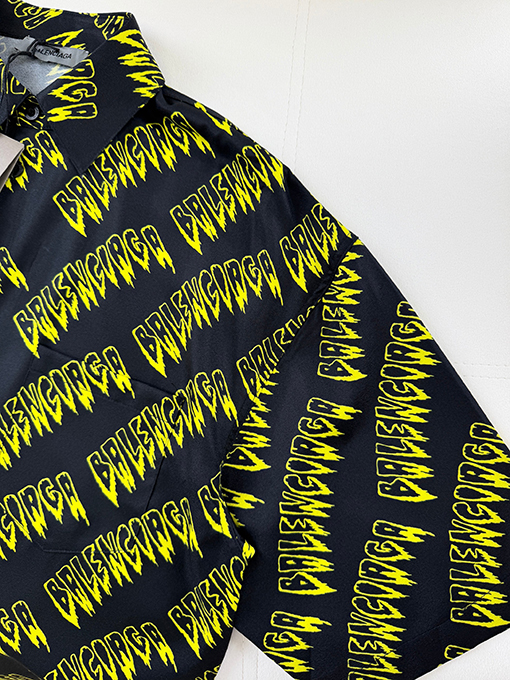 バレンシアガスーパーコピー Balenciaga 文字プリントの半袖シャツ