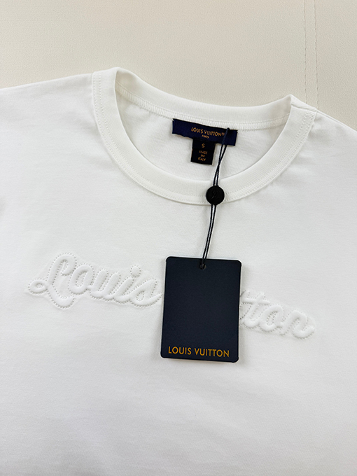 ルイヴィトンコピー 刺繍ロゴ入り半袖Tシャツ