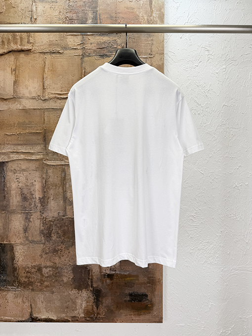 ルイヴィトン 盾型の刺繍り半袖Tシャツ