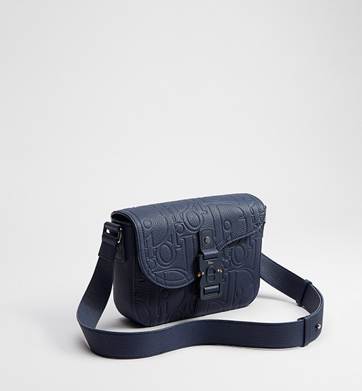 ディオール サドル型のフリップトップ式メッセンジャーバッグ