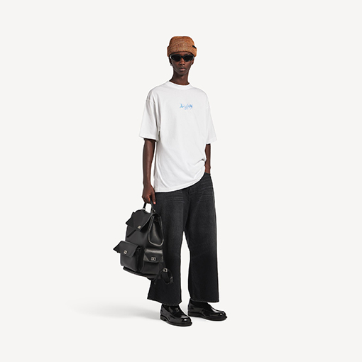 バレンシアガコピー BALENCIAGA ゴシック文字プリントの半袖Tシャツ