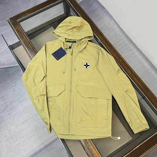 ルイヴィトンコピー クラシックフード付きの軽量で通気にれた日焼け防止服