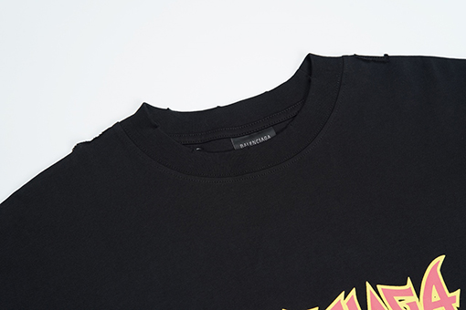 バレンシアガ Balenciaga 新作ライトニングレターダメージ長袖シャツ