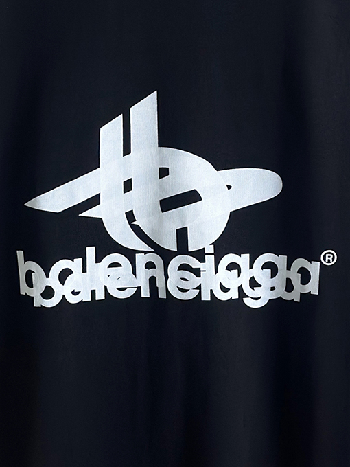 バレンシアガ Balenciaga ダブルイメージプリントの長袖シャツ