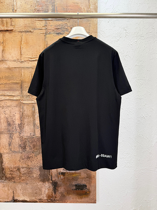 モンクレール Moncler ロゴ文字プリントの半袖Tシャツ