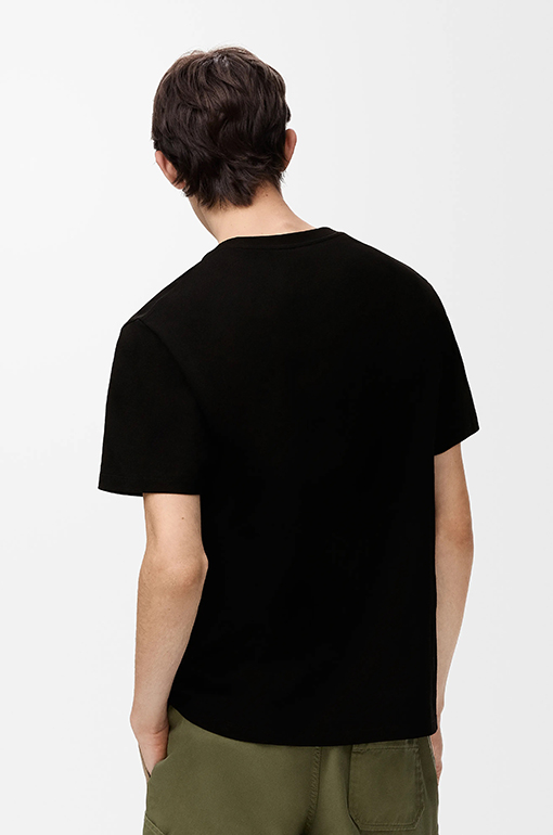 ロエベ ツートンカラーのラタン刺繍入り半袖Tシャツ