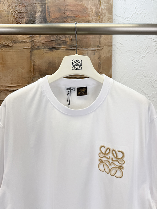 ロエベ ツートンカラーのラタン刺繍入り半袖Tシャツ