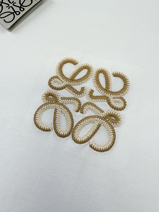 ロエベ ツートンカラーのラタン刺繍入り半袖Tシャツ