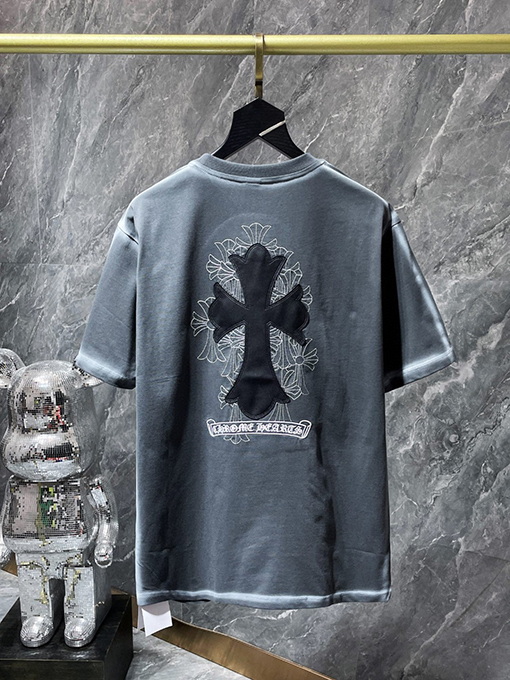 クロムハーツ クラシックなクロスパッチワークレザーのスプレーペイント半袖Tシャツ