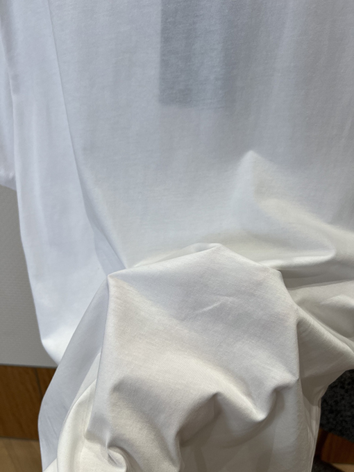 ルイヴィトンコピー LOUIS VUITTON アイリスの花のロゴプリント入りクルーネック半袖Tシャツ