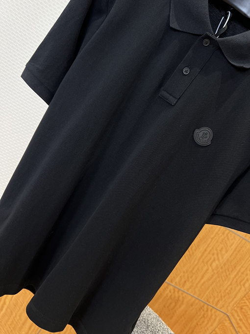 モンクレール Moncler バッジプリント入り半袖ポロシャツ