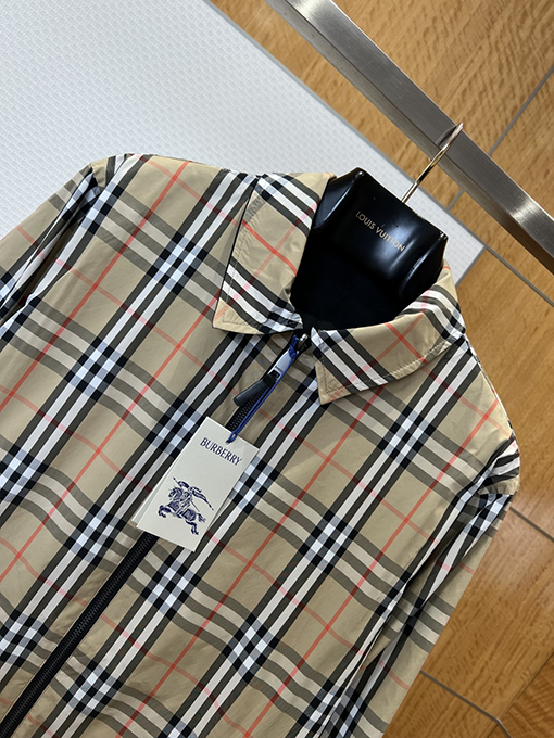 バーバリーコピー 両面クラシックなチェック柄のリバーシブルラペルジャケット
