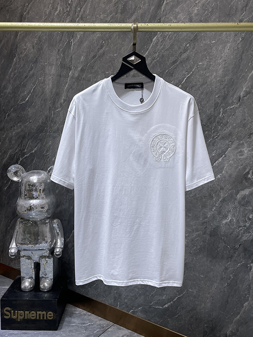 クロムハーツ 馬蹄形のサンスクリット十字が透かし彫りされた半袖Tシャツ