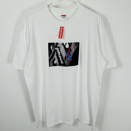 シュプリームスーパーコピー Supreme SS26 SPIDER-MAN TEE スパイダーマンプリント半袖Tシャツ