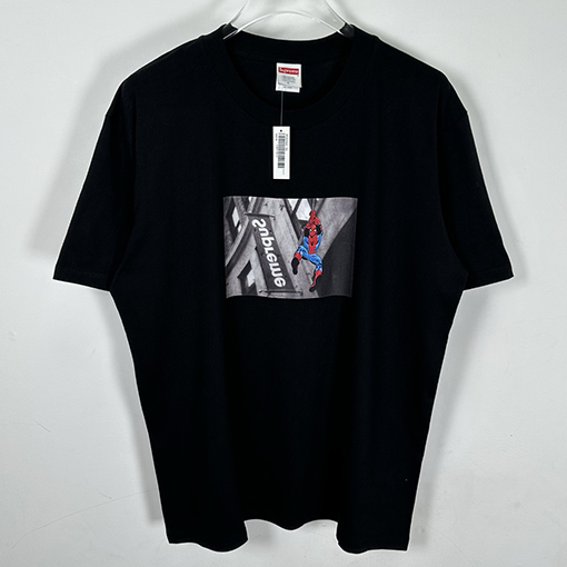 シュプリームスーパーコピー Supreme SS26 SPIDER-MAN TEE スパイダーマンプリント半袖Tシャツ