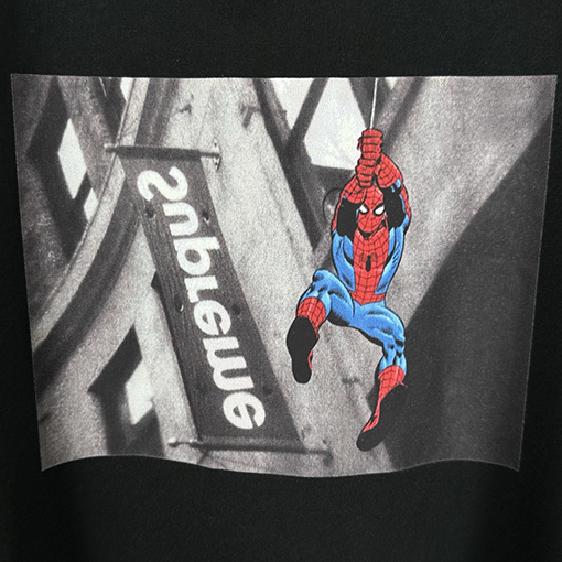 シュプリームスーパーコピー Supreme SS26 SPIDER-MAN TEE スパイダーマンプリント半袖Tシャツ