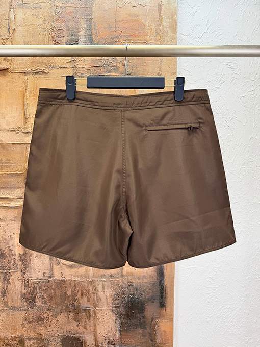 ルイヴィトンスーパーコピー チェック柄のドット柄ショートパンツ