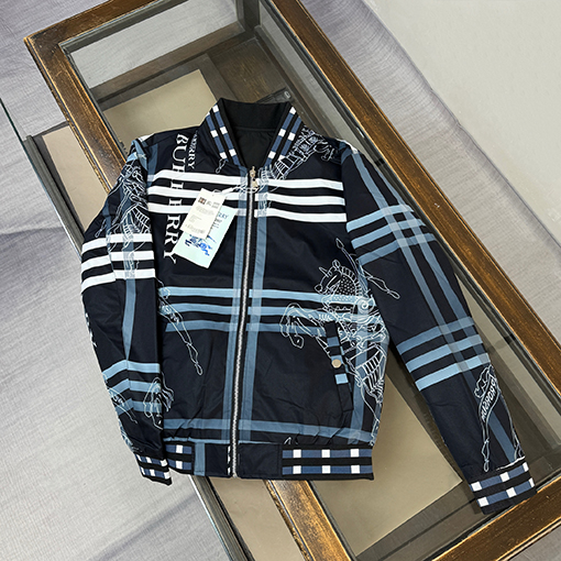 バーバリー BURBERRY 両面リバーシブルのカジュアルなベースボールジャケット