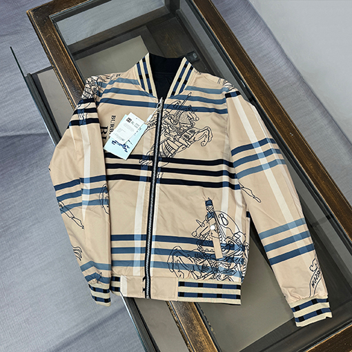 バーバリー BURBERRY 両面リバーシブルのカジュアルなベースボールジャケット