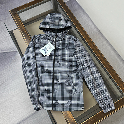 バーバリースーパーコピー BURBERRY 両面リバーシブルのカジュアルなフード付きジャケット