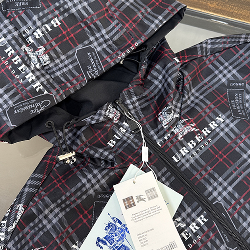 バーバリースーパーコピー BURBERRY 両面リバーシブルのカジュアルなフード付きジャケット