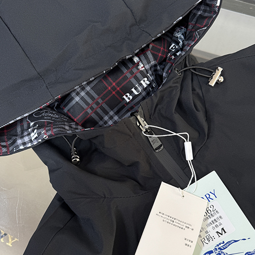 バーバリースーパーコピー BURBERRY 両面リバーシブルのカジュアルなフード付きジャケット