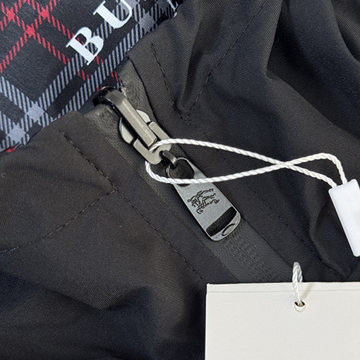 バーバリースーパーコピー BURBERRY 両面リバーシブルのカジュアルなフード付きジャケット