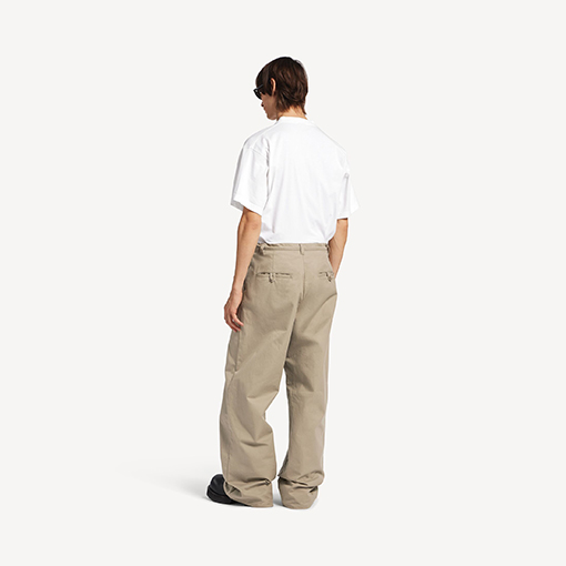 バレンシアガ ドローストリングウエストバンドのカジュアルパンツ