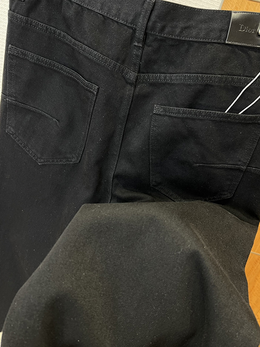 ディオール レザーラベル付きストレートレッグワイドレッグジーンズ