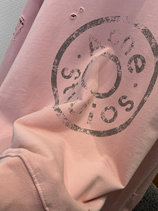 アクネストゥディオズコピー Acne Studios ダメージプリントの破れたクルーネックのスウェットシャツ