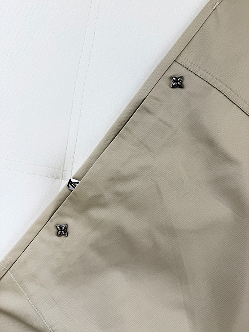 ルイヴィトンコピー クラシックな型押しワークパンツ