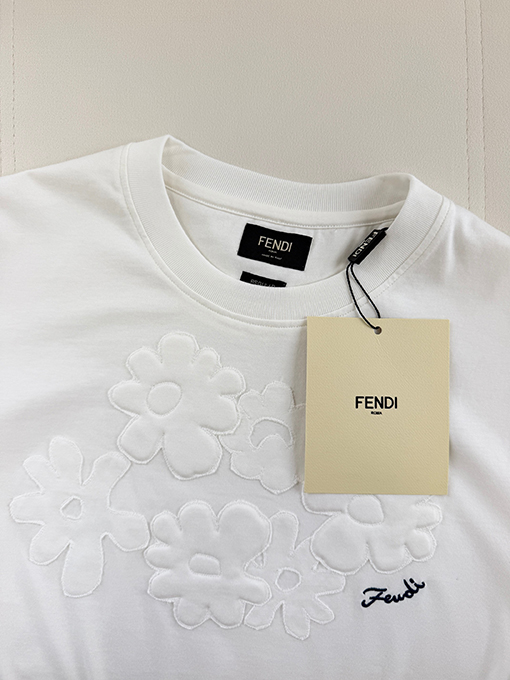 フェンディスーパーコピー アップリケ付き花柄半袖Tシャツ