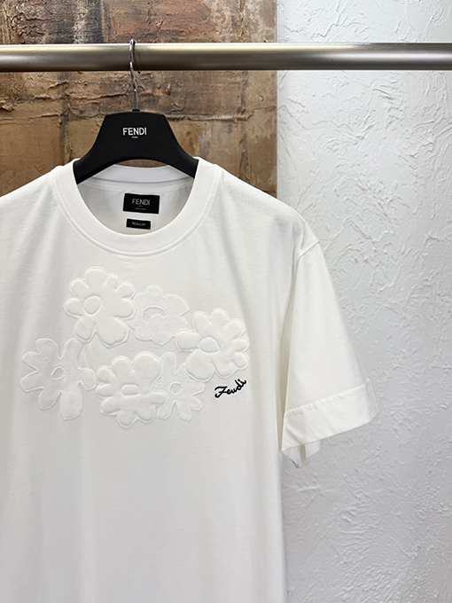 フェンディスーパーコピー アップリケ付き花柄半袖Tシャツ