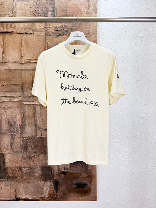 モンクレール レタープリント半袖Tシャツ