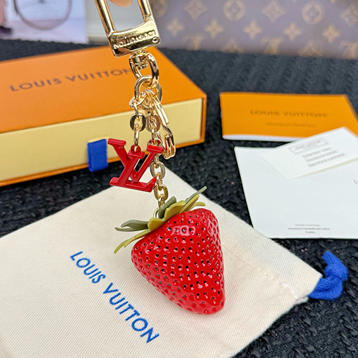 ルイヴィトンスーパーコピー LV Fruits イチゴのキーホルダー