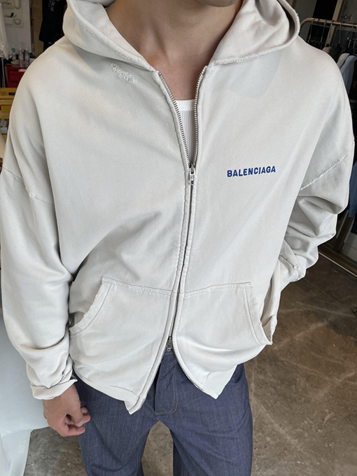 バレンシアガスーパーコピー Balenciaga 刺繍ロゴ入りフード付きジップアップスウェットシャツ