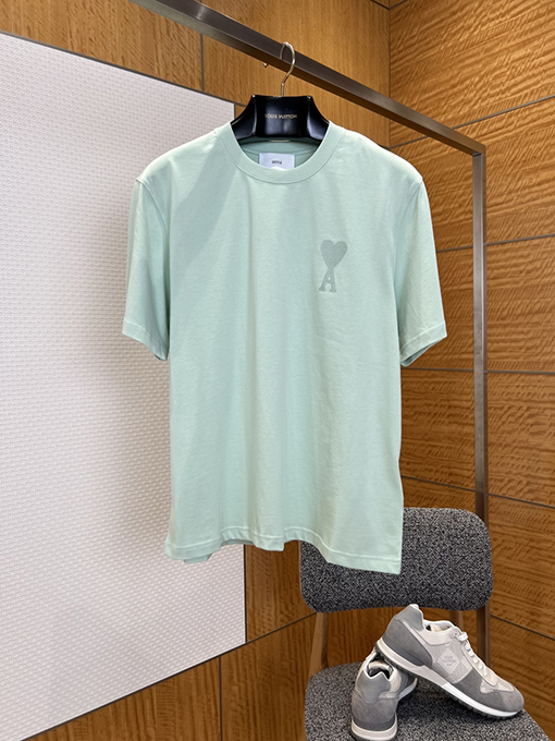 アミ ハート刺繍入りクルーネック半袖Tシャツ