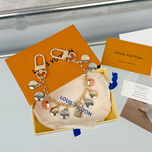 ルイヴィトンスーパーコピー LV Spring Street クラシックバッグアクセサリーとキーホルダー