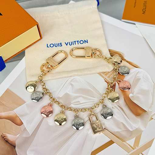 ルイヴィトンスーパーコピー LV Spring Street クラシックバッグアクセサリーとキーホルダー
