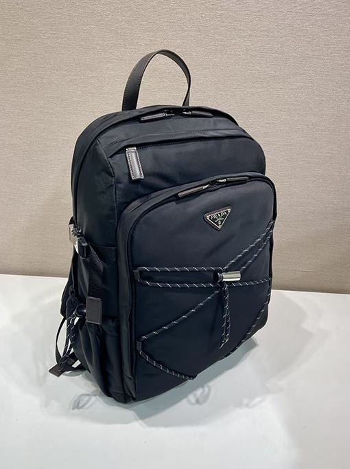 プラダ Re-Nylon 新しい多機能バックパック