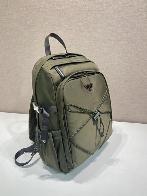 プラダ Re-Nylon 新しい多機能バックパック